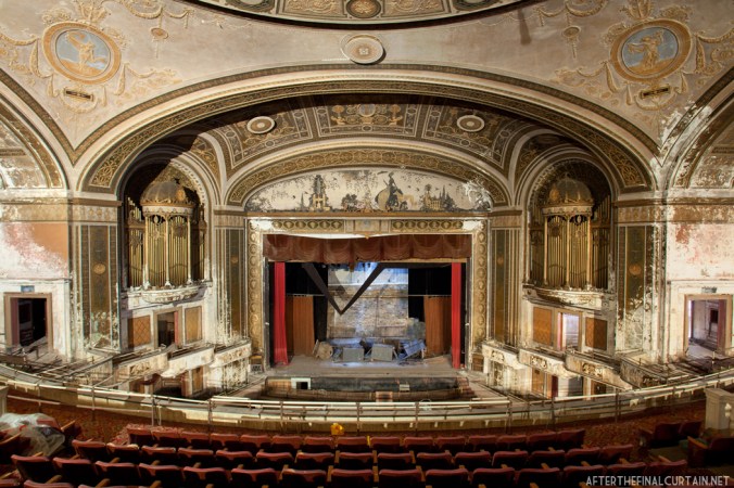 Loews_Palace_Theatre_04