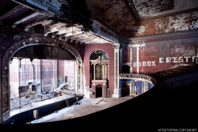 Majestic_Theatre_005