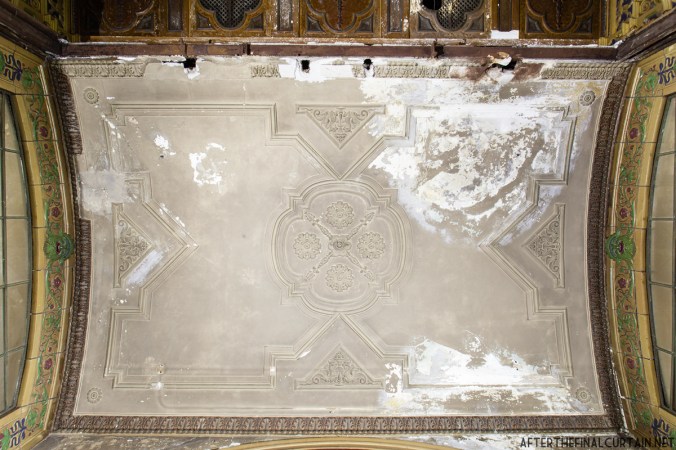 Ceiling of the lobby.