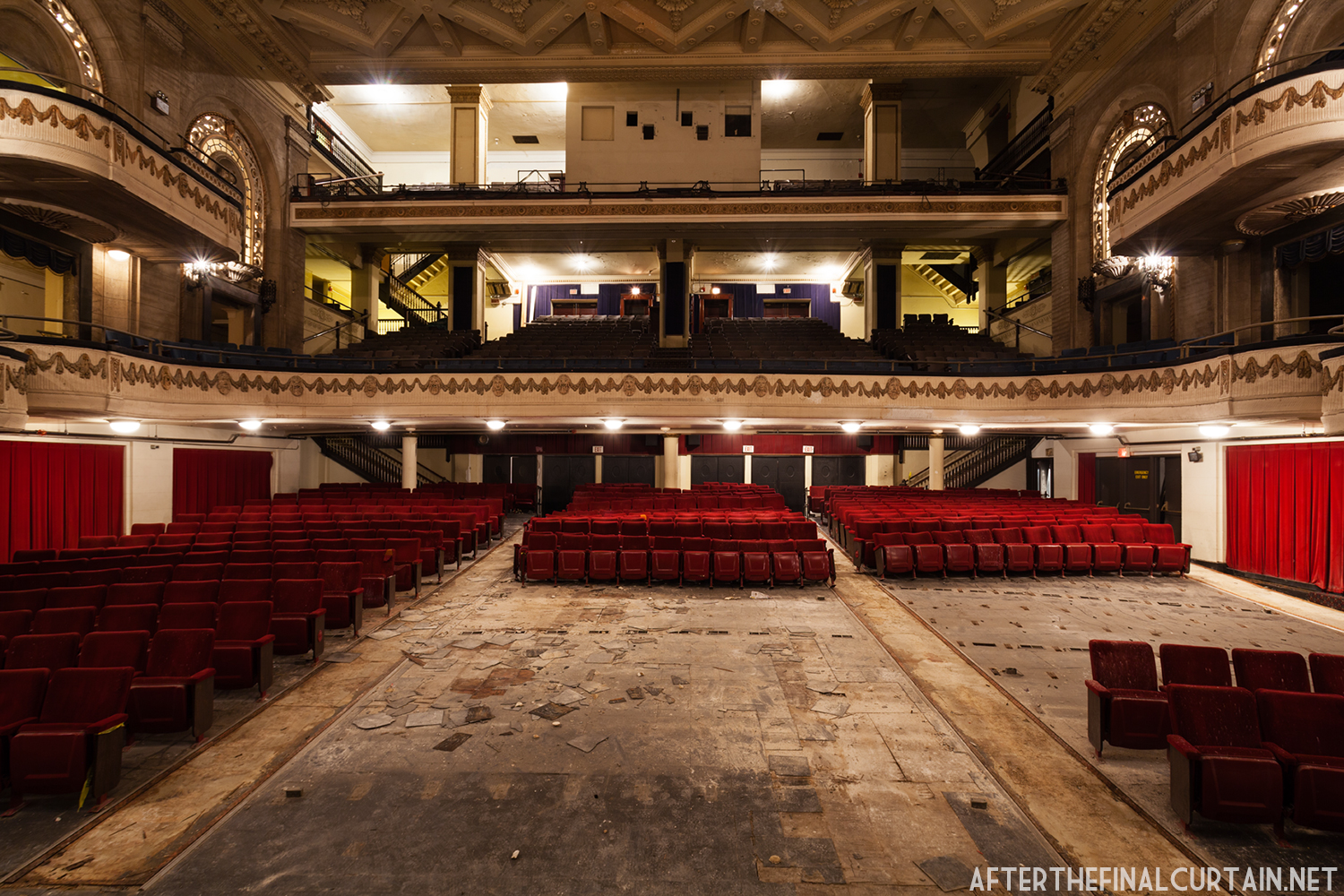 Studebaker_Theatre_01
