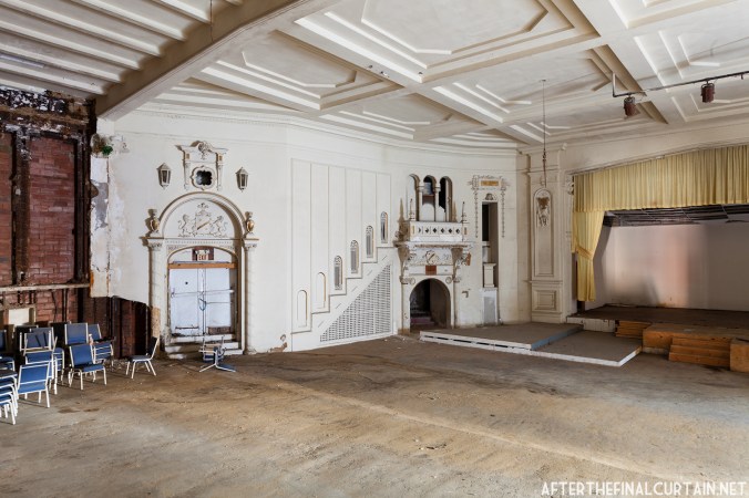 Moreland Theatre_001