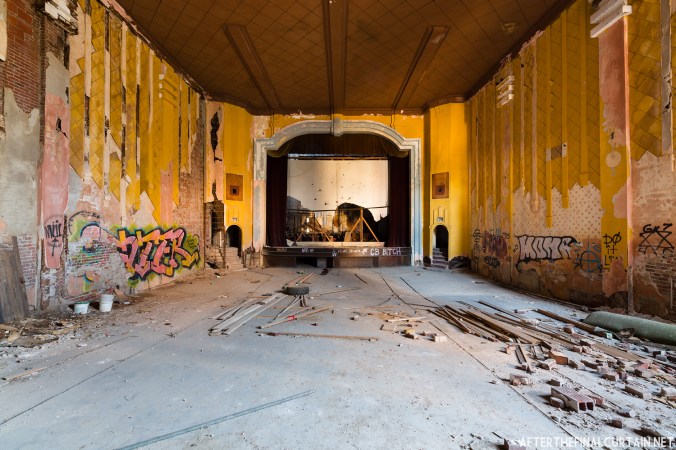 Main level, Gem Theatre Cairo, IL