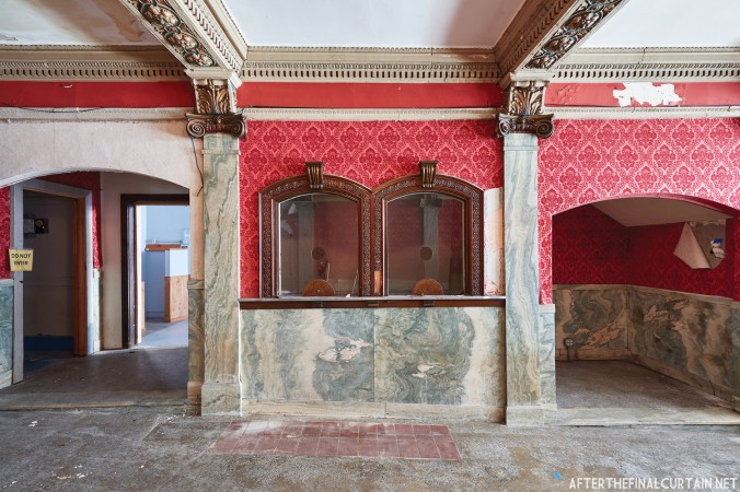 Ticket Booth, Colonial Theatre Laconia, NH