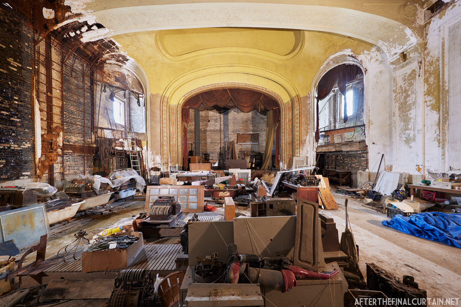 Documenting the End of a Theater – Capitol Theatre, Racine, WI